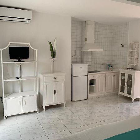 Apartament Estudio Espujols Es Pujols Zewnętrze zdjęcie